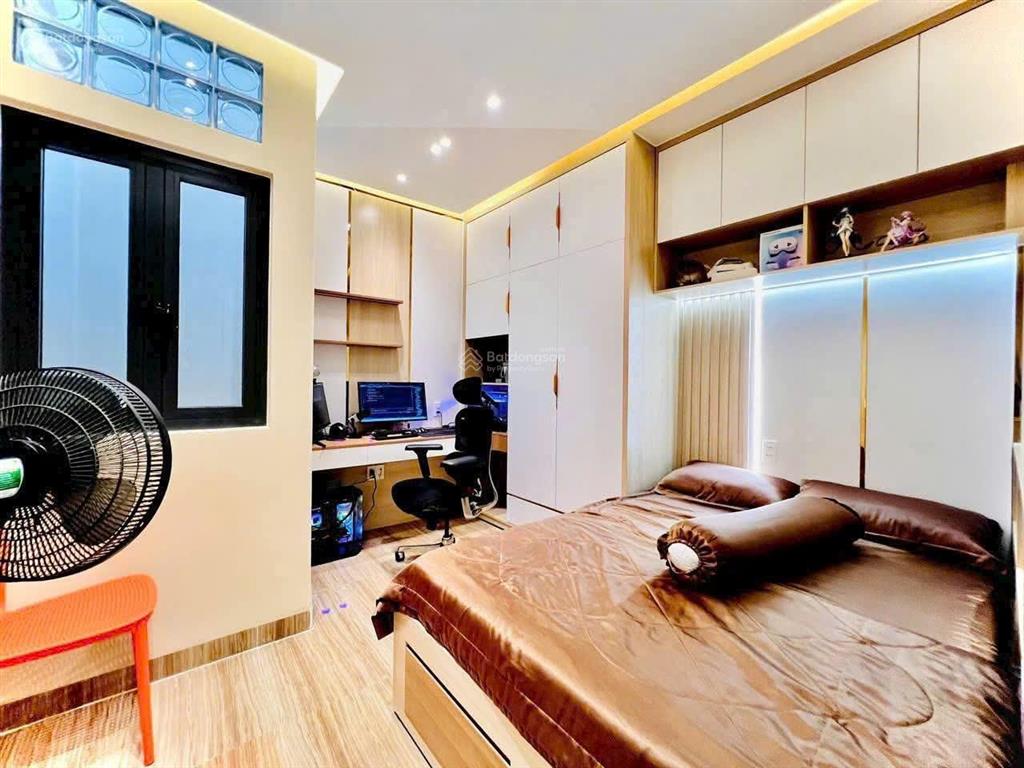Giảm sâu 800 triệu, bán nhà hẻm xe hơi nhỏ đường số 59, p.14, 3.6 x 12, 4 tầng, giá 5.3 tỷ bớt lộc