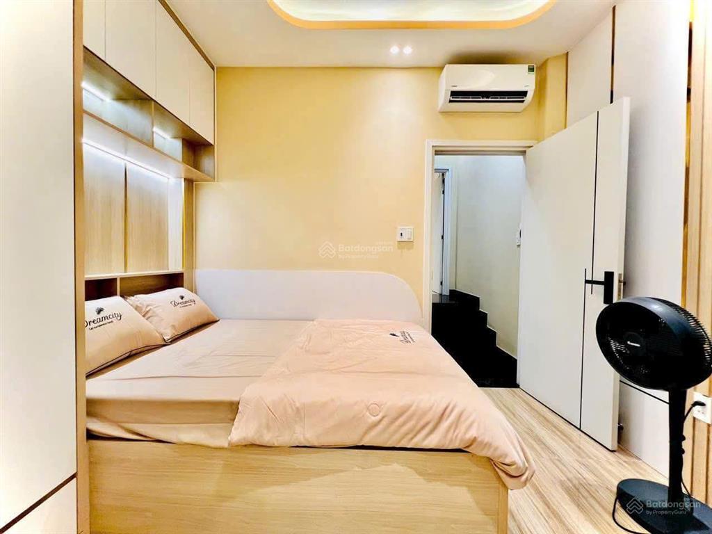 Giảm sâu 800 triệu, bán nhà hẻm xe hơi nhỏ đường số 59, p.14, 3.6 x 12, 4 tầng, giá 5.3 tỷ bớt lộc