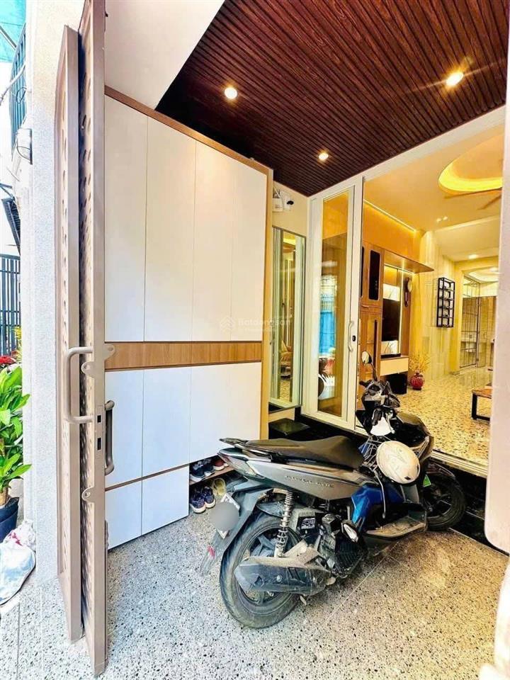 Giảm sâu 800 triệu, bán nhà hẻm xe hơi nhỏ đường số 59, p.14, 3.6 x 12, 4 tầng, giá 5.3 tỷ bớt lộc