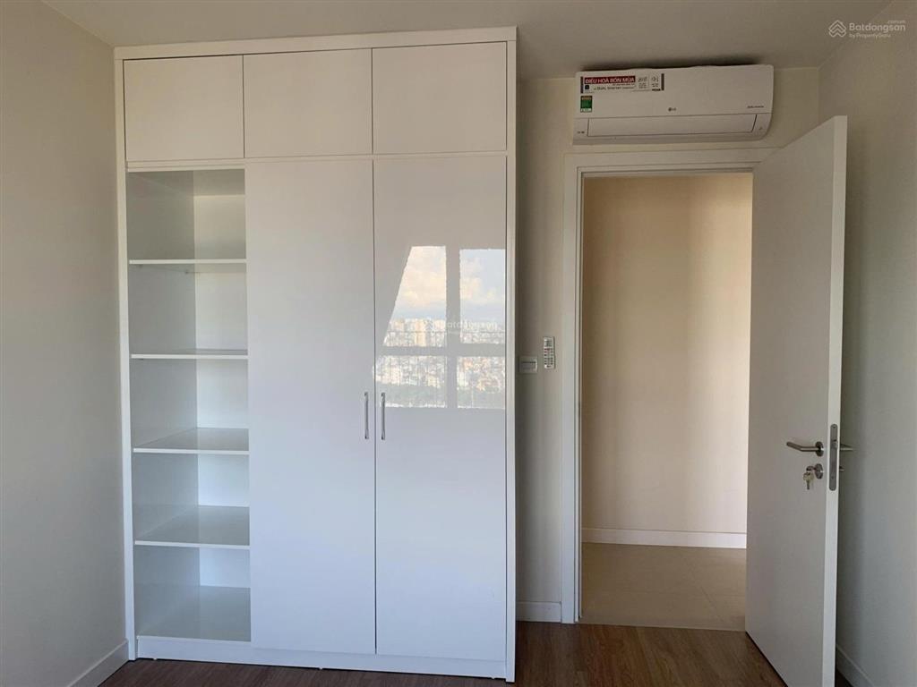 Bán cc kosmo tây hồ, 109m2, căn góc 3 p.ngủ, bc đông nam view thẳng hồ tây, 12 tỷ (có ảnh thật)