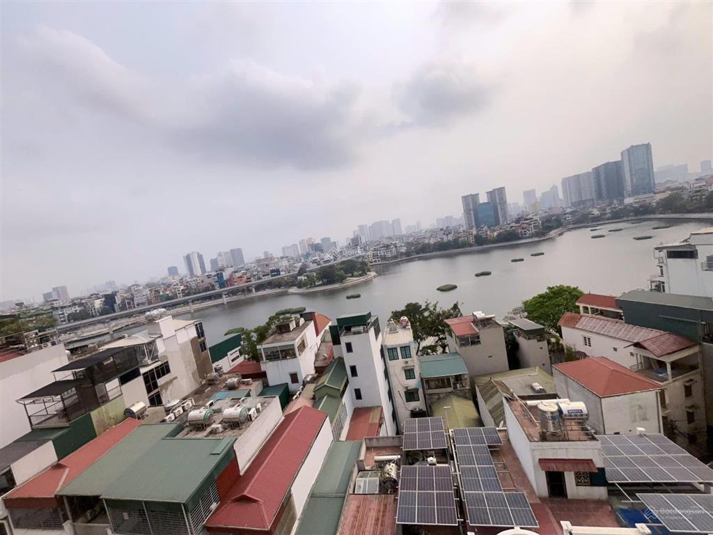 Chung cư ct2 ngõ 34 phố hoàng cầu, 70m2, 2 p.ngủ, căn góc 3 ban công thoáng sáng view thẳng hồ hc