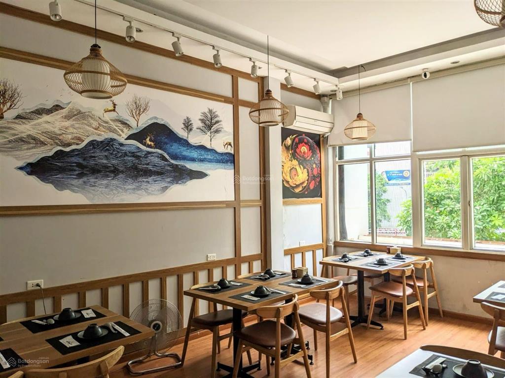Chính chủ cho thuê nhà 122 mặt phố nguyễn chí thanh, 40m2, 4 tầng, mt 4.5m, vỉa hè rộng, 28.5tr/th