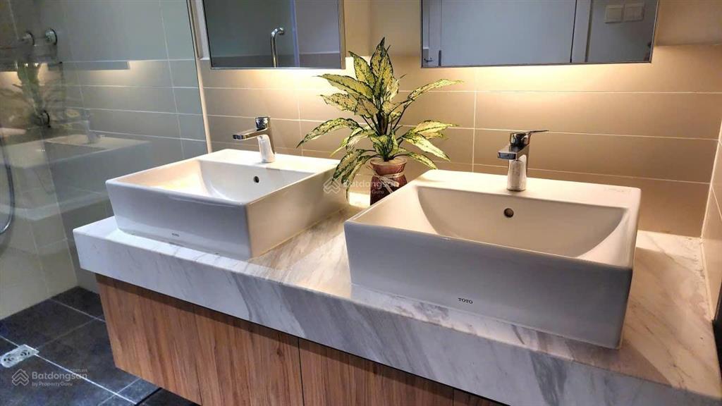 Cc watermark 395 lạc long quân, 88m2, căn góc 2 p. ngủ vuông đẹp, 2wc, view thẳng hồ tây, 11.8 tỷ