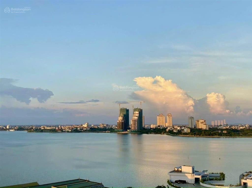 Cc watermark 395 lạc long quân, 88m2, căn góc 2 p. ngủ vuông đẹp, 2wc, view thẳng hồ tây, 11.8 tỷ