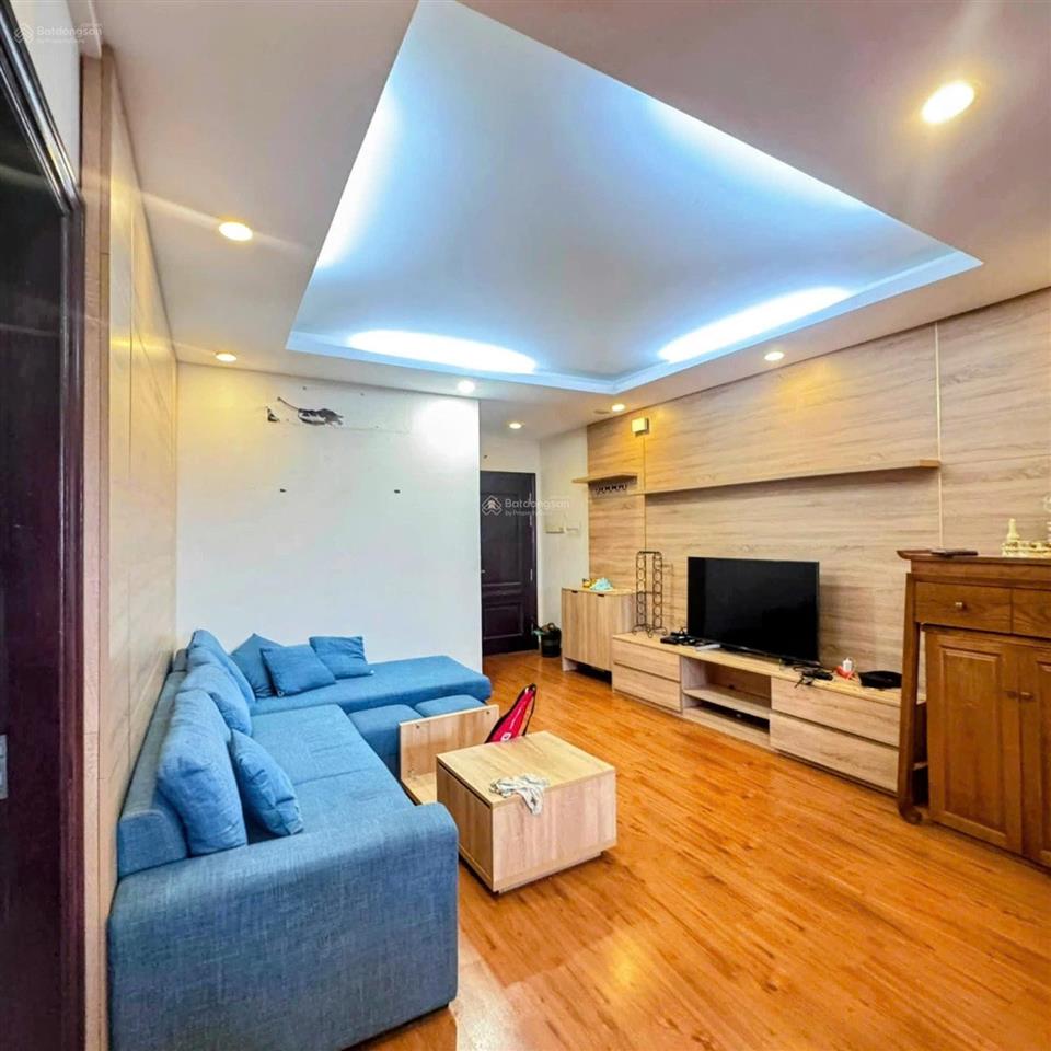 Bán chung cư d2 giảng võ, 93m2, 2 phòng ngủ, 2 wc, ban công đông nam, full nội thất (có ảnh thật)