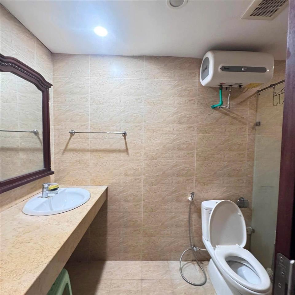 Bán chung cư d2 giảng võ, 93m2, 2 phòng ngủ, 2 wc, ban công đông nam, full nội thất (có ảnh thật)