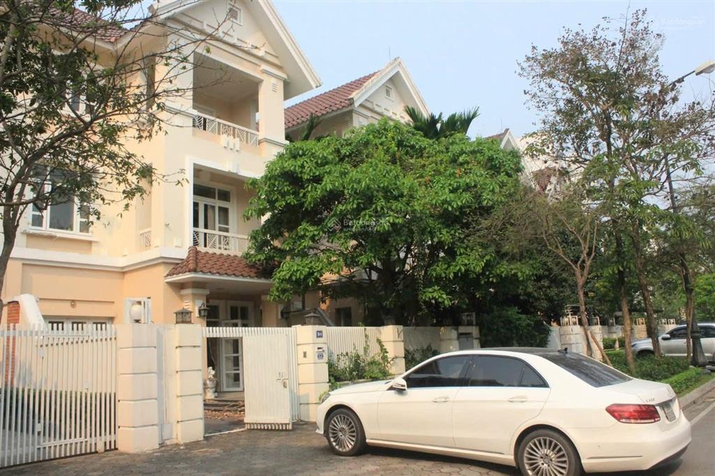 Biệt thự ciputra tây hồ, 330m2, 3.5 tầng hoàn thiện cực đẹp, mt 10m, mặt đường đôi, chỉ 303tr/m2