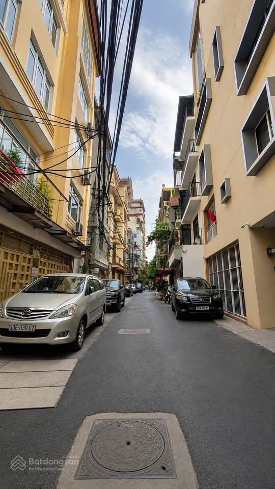 Bán nhà ngõ 10 phố võng thị, tây hồ, 55m2, 6 tầng thang máy, mặt tiền 5.3m phân lô,ngõ 8m oto tránh