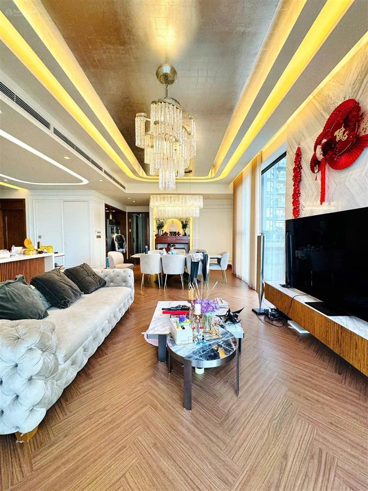 Căn hộ tòa s1 sun grand city 69b thụy khuê, 215m2, góc view hồ tây, 4 p. ngủ, nội thất siêu cao cấp