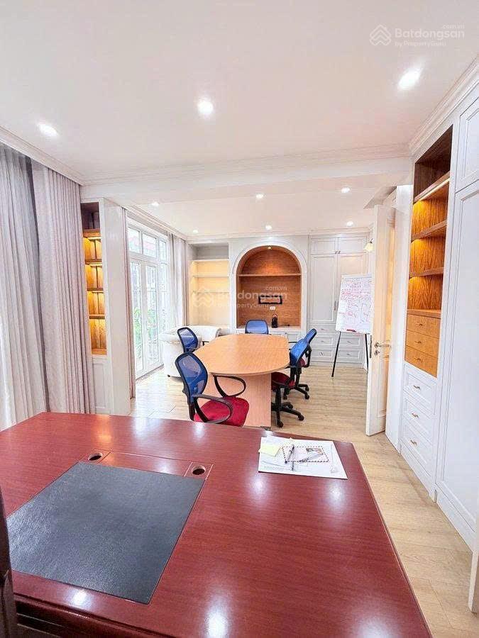 Bt tây hồ residence hdi võ chí công, 132m2, tầng 1 hầm, mt 8.5m  full nội thất cao cấp  62.6 tỷ