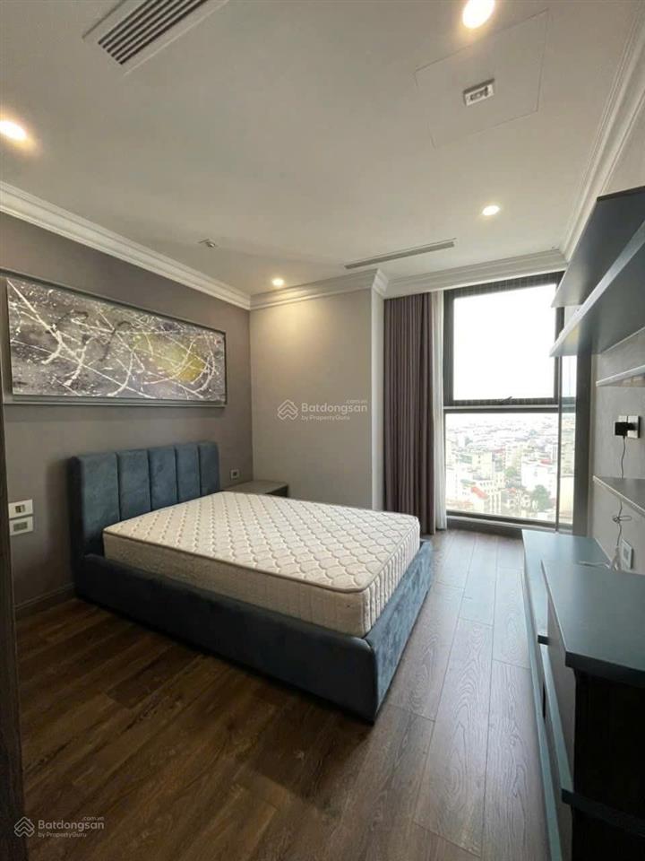 Bán căn hộ cc hdi tower 55 lê đại hành, tầng 15, dt 102m2, 3 p.ngủ, 2 wc, full nt cao cấp, 24.8 tỷ
