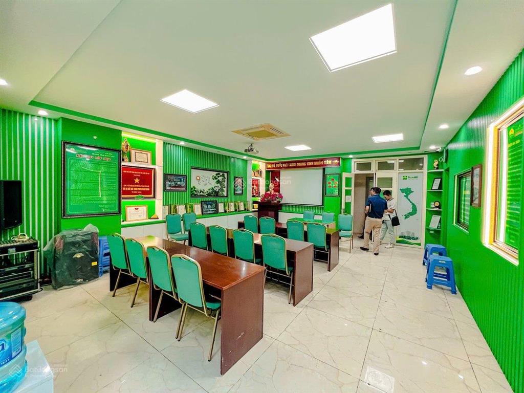 Mặt phố phùng chí kiên, cầu giấy, 105m2 8 tầng nổi 1 hầm, thang máy, lô góc, mặt tiền 9.6m, 56 tỷ
