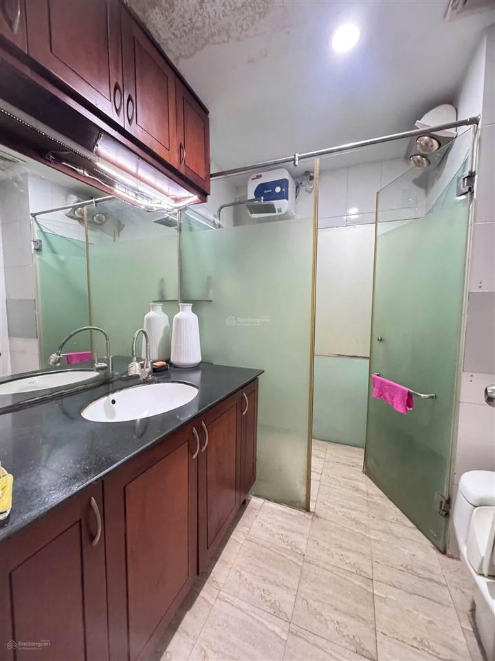Bán chung cư b14 kim liên, phạm ngọc thạch, 65m2, 2 phòng ngủ, full nội thất, 5.96 tỷ
