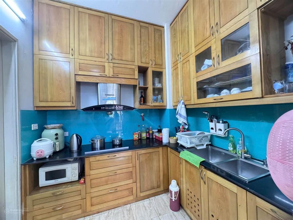 Bán chung cư b14 kim liên, phạm ngọc thạch, 65m2, 2 phòng ngủ, full nội thất, 5.96 tỷ