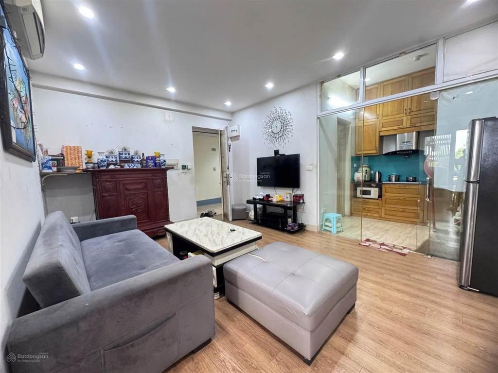Bán chung cư b14 kim liên, phạm ngọc thạch, 65m2, 2 phòng ngủ, full nội thất, 5.96 tỷ