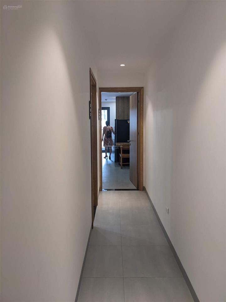 Chính chủ cho thuê căn hộ studio ngõ 19 liễu giai, ngõ oto tránh, 28m2, 1 p.ngủ, full nt, 7.5tr/th