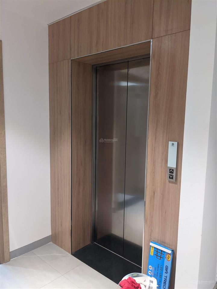 Chính chủ cho thuê căn hộ studio ngõ 19 liễu giai, ngõ oto tránh, 28m2, 1 p.ngủ, full nt, 7.5tr/th