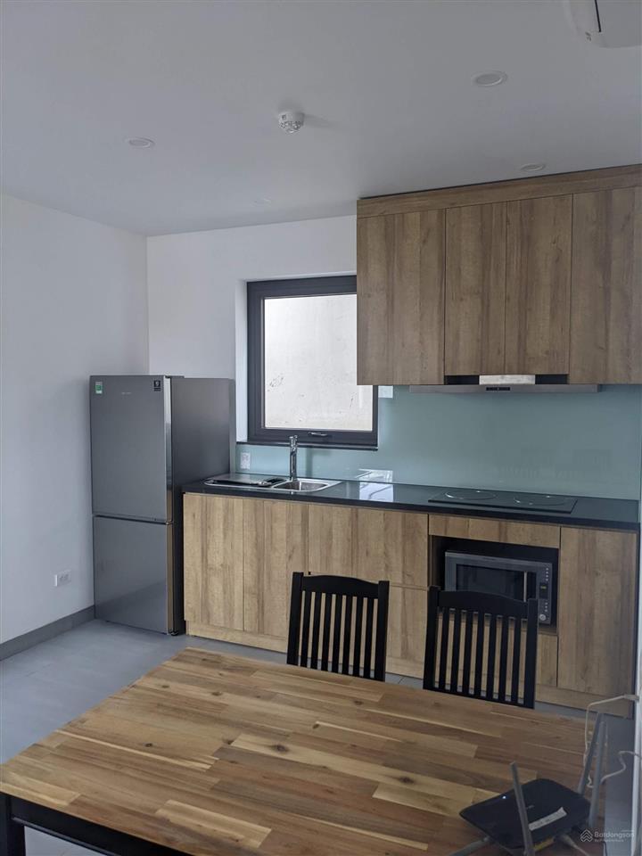 Chính chủ cho thuê căn hộ studio ngõ 19 liễu giai, ngõ oto tránh, 28m2, 1 p.ngủ, full nt, 7.5tr/th