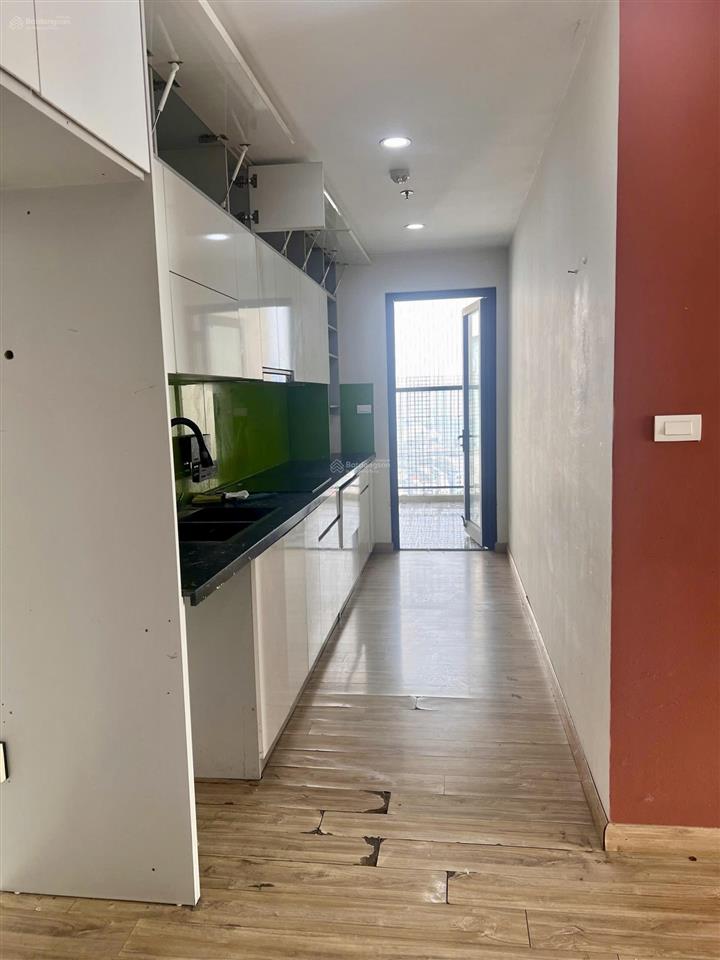 Cho thuê căn 3pn (135m) đồ cơ bản ở toà ct6 chung cư mhdi lê đức thọ  / o 9 6 9 8 3 8 7 8 8