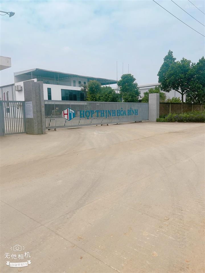 Chính chủ bán lô đất 104m2 sẵn sổ gần khu công nghiệp, mặt tiền 6m chỉ 800 triệu có thương lượng.