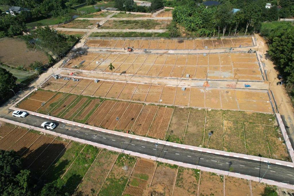 Bán nhanh lô đất 71m2 phân lô, ô tô đỗ cửa, 600 triệu có thương lượng