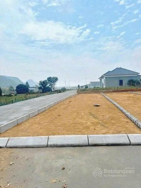 Chính chủ bán lô đất 65m2 phân lô, ô tô tận đất, chỉ từ 560 triệu có thương lượng.