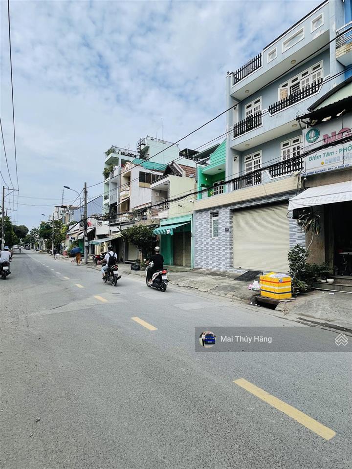 Lô góc 2 mặt tiền ngang 6,23m  không lộ giới cách phạm văn đồng 300m  hxh quay đầu