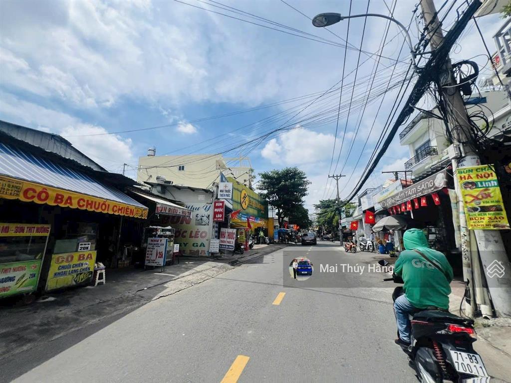 Mặt tiền kinh doanh sầm uất ngay đh cảnh sát. cách phạm văn đồng 50m  giá 10,2 tỷ  gpxd 5 tầng