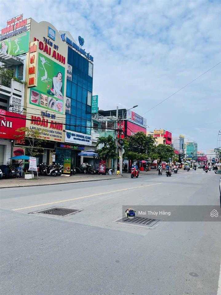 Hàng đầu tư ngay phạm văn đồng  góc 2 mặt tiền không lộ giới, full thổ cư  hẻm xe hơi thông