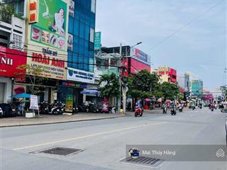 Hàng đầu tư ngay phạm văn đồng  góc 2 mặt tiền không lộ giới, full thổ cư  hẻm xe hơi thông