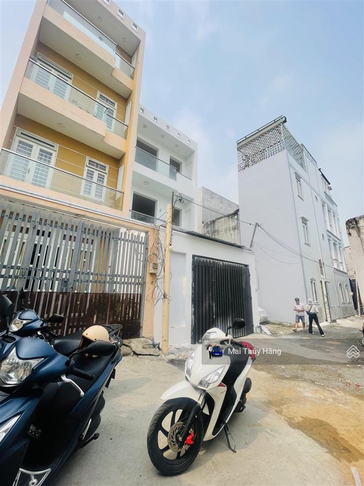 Giảm 1 tỷ bán nhanh trước tết gần trường cao đẳng công nghệ ,full thổ cư ngang 8 nở hậu , hxh