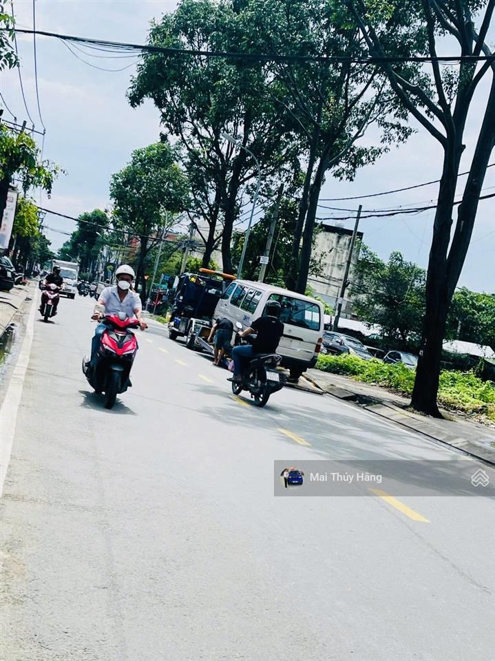 Mặt tiền linh đông nhánh phạm văn đồng,vị trí kinh doanh sầm uất ngang bề thế 9m xây hầm + 7 tầng