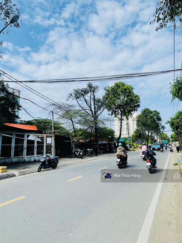 Mặt tiền linh đông nhánh phạm văn đồng,vị trí kinh doanh sầm uất ngang bề thế 9m xây hầm + 7 tầng