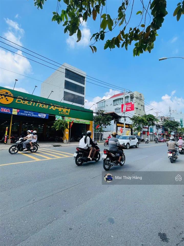 Góc 2 mặt tiền kd sầm uất đường võ văn ngân  dòng tiền ổn định 350tr/tháng ngang 8 nở hậu tài lộc