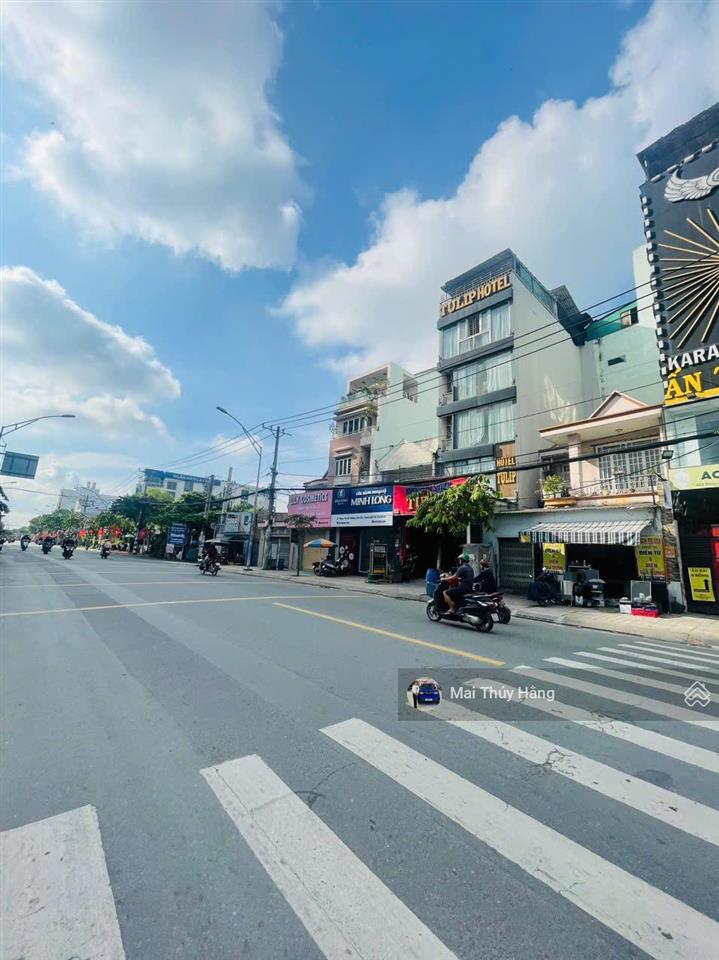 Góc 2 mặt tiền kd sầm uất đường võ văn ngân  dòng tiền ổn định 350tr/tháng ngang 8 nở hậu tài lộc