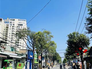 Hiếm, giá tốt  biệt thự sân vườn siêu đẹp ngang 8m vuông vức  khu dân cư vip nhất linh đông