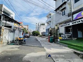 Hiếm  quỹ đất lớn còn sót ngay trung tâm thủ đức  đường 12m có lề ngang 10  gpxd hầm + 7 tầng