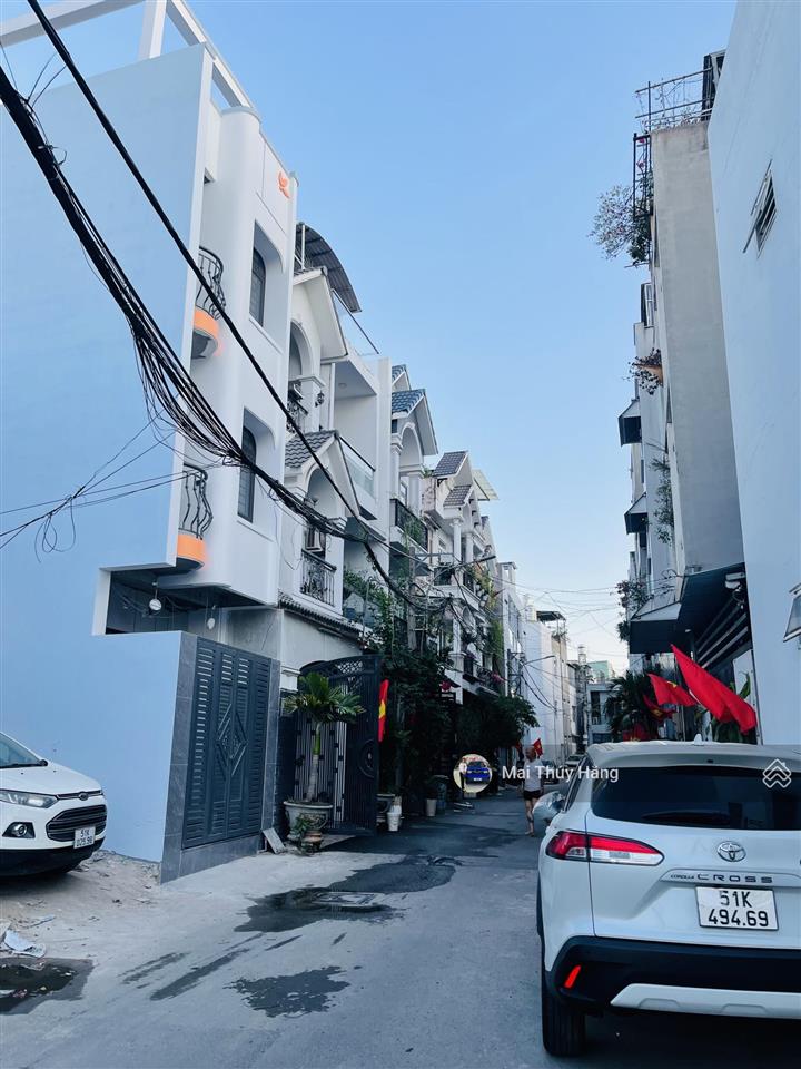 Bao giá toàn khu vực vị trí trung tâm nhà đẹp 2tầng đường 8m thông  khu dân cư vip nhất linh đông