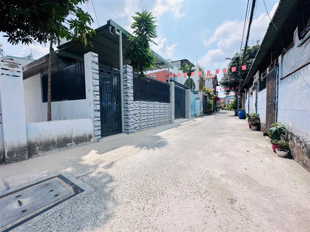 Siêu phẩm ngay kha vạn cân gần hoàng diệu 2  full thổ cư, ngang 12m  giá tốt  hẻm xe hơi thông