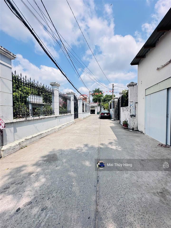 Siêu phẩm ngay kha vạn cân gần hoàng diệu 2  full thổ cư, ngang 12m  giá tốt  hẻm xe hơi thông