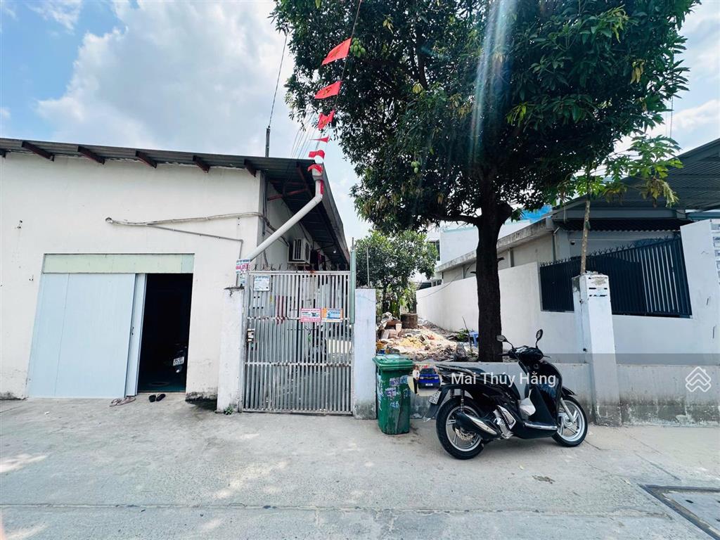 Siêu phẩm ngay kha vạn cân gần hoàng diệu 2  full thổ cư, ngang 12m  giá tốt  hẻm xe hơi thông