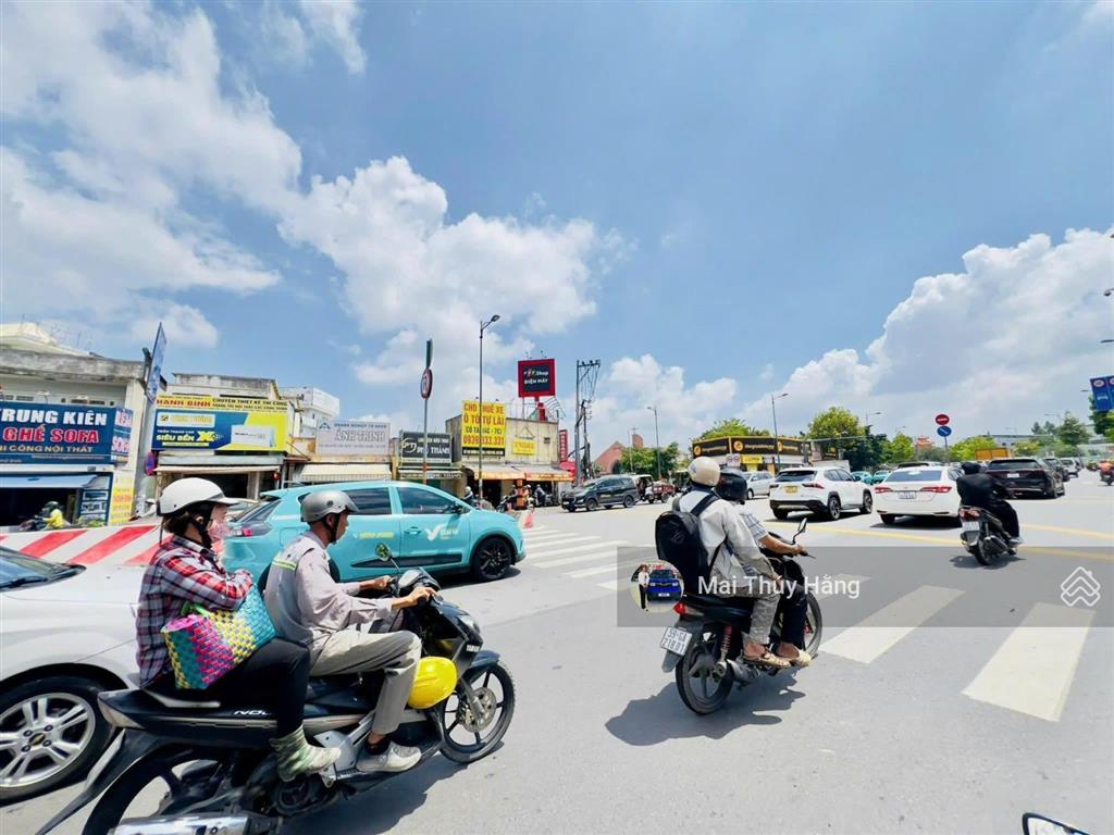 Mặt tiền kinh doanh ngay phạm văn đồng  phù hợp văn phòng cty giá chỉ hơn 8 tỷ