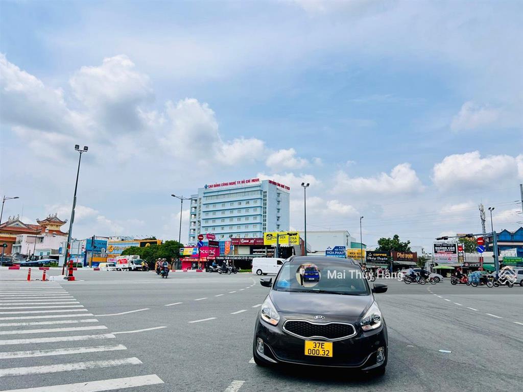Mặt tiền kinh doanh ngay phạm văn đồng  phù hợp văn phòng cty giá chỉ hơn 8 tỷ