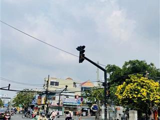 Hiếm  góc 2 mặt tiền không lộ giới sát đường hoàng diệu 2  đường 8m gần ga thủ đức