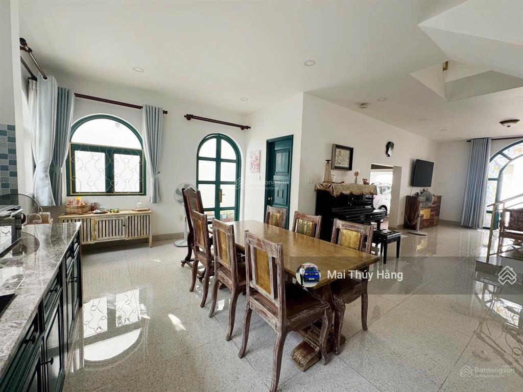 Biệt thự sân vườn ngay phạm văn đồng cách vành đai ii 300m  full thổ cư ngang 8m vuông a4