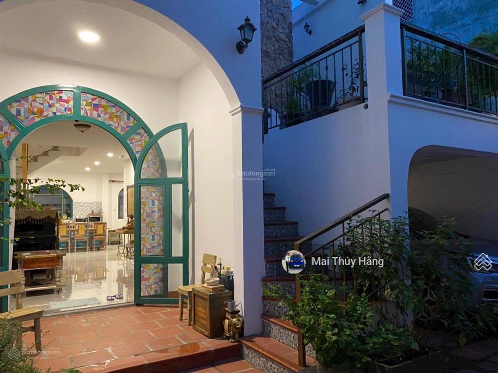 Biệt thự sân vườn ngay phạm văn đồng cách vành đai ii 300m  full thổ cư ngang 8m vuông a4