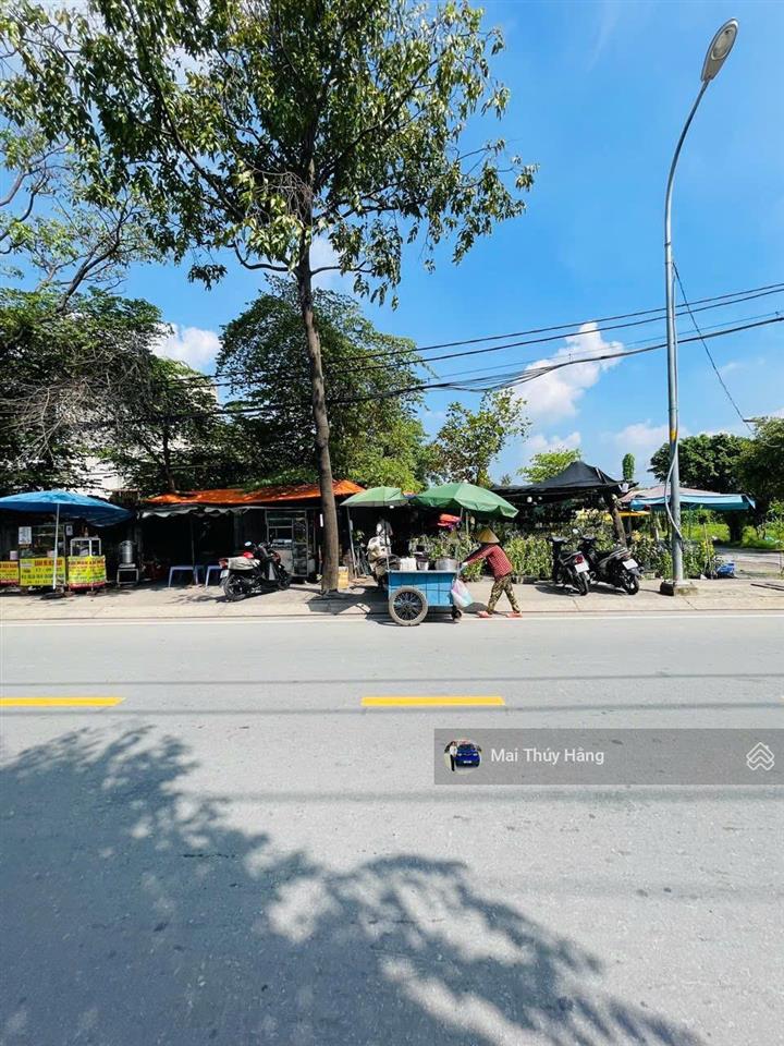 Mặt tiền ngay vành đai ii cách phạm văn đồng 200m  ngang bề thế hơn 9m, giá còn tl