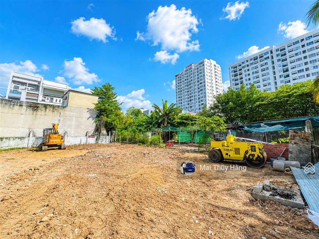Vị trí vàng ngay phạm văn đồng gần đại học cảnh sát  full thổ cư ngang 22m  rất hiếm