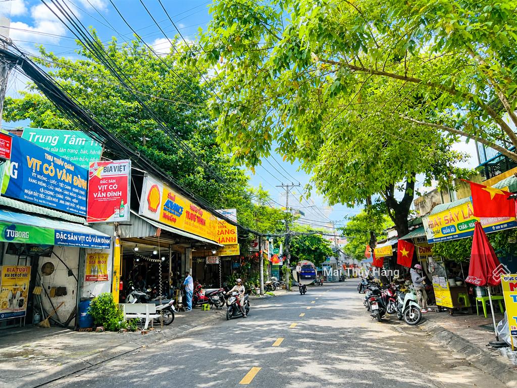 Vị trí vàng ngay phạm văn đồng gần đại học cảnh sát  full thổ cư ngang 22m  rất hiếm
