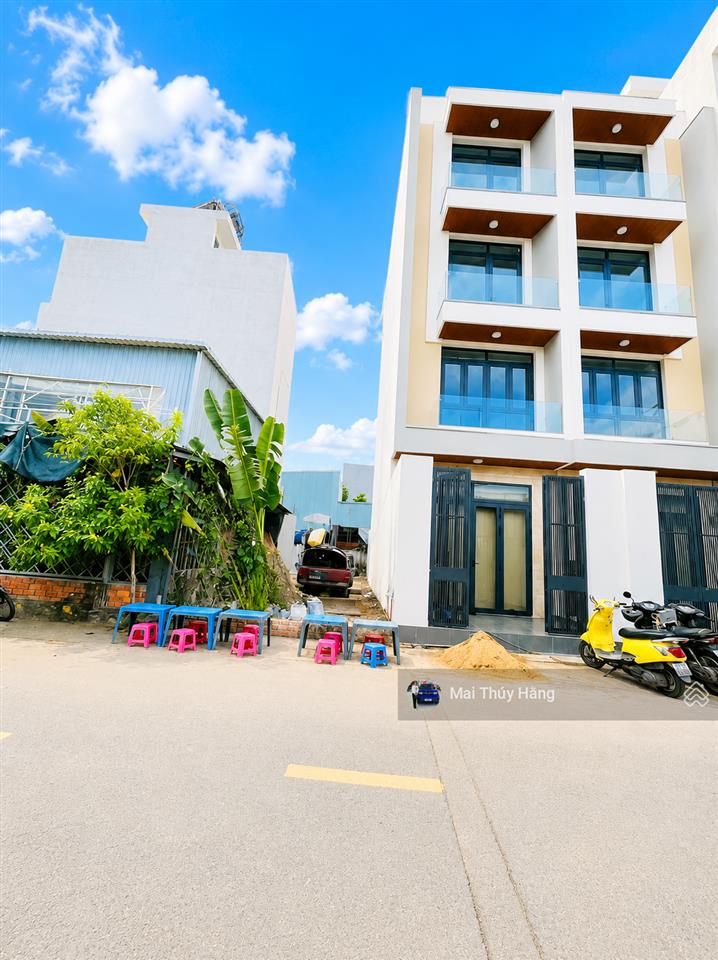 Siêu hiếm  góc 2 mặt tiền cách phạm văn đồng 50m, vành đai ii chỉ 200m  gpxd 6 tầng